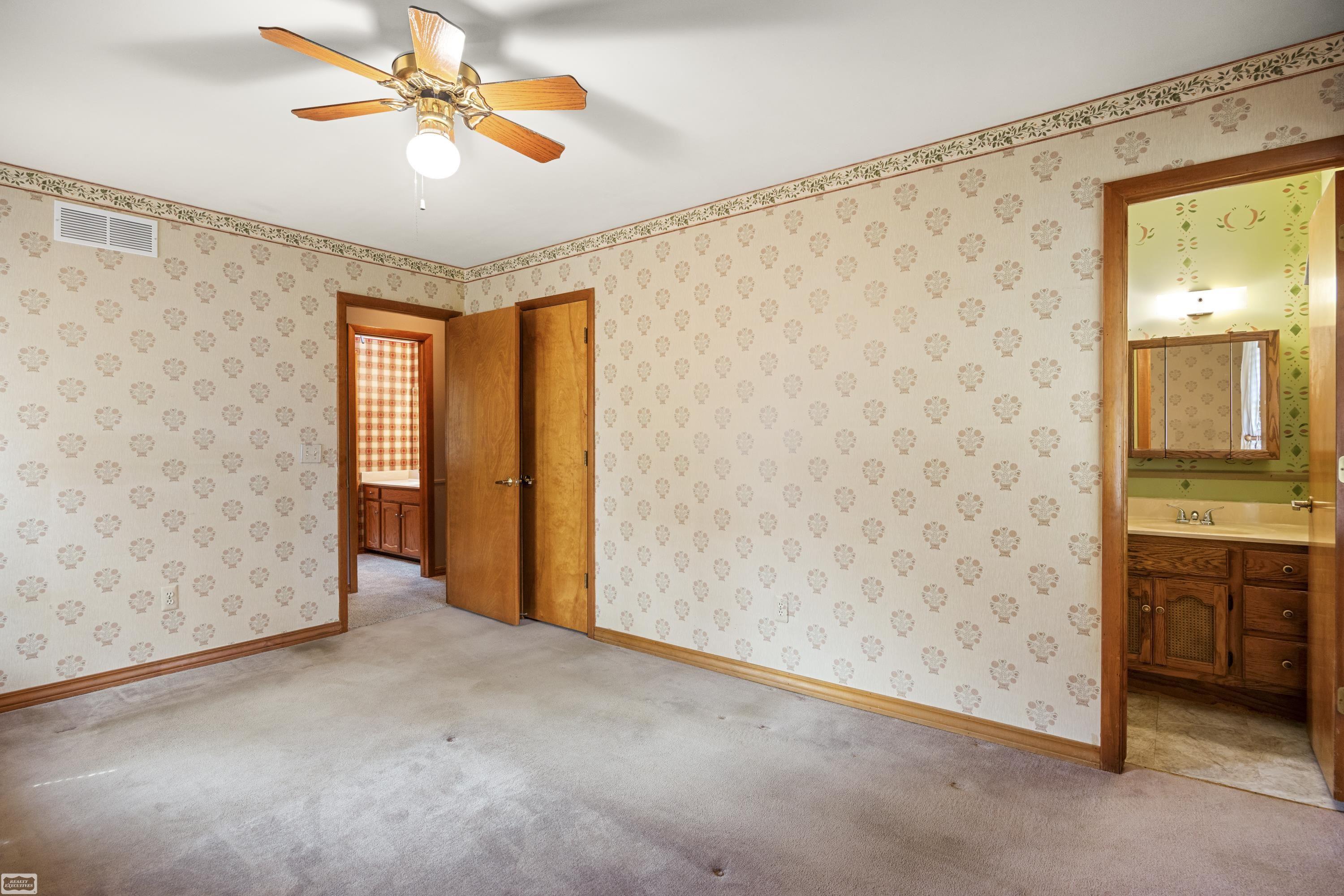 475 South Bartlett Road St. Clair, MI 48079 - Photo 17 of 48 50171690-b6a80267-6b96-4550-8e65-153d195553f0.JPG