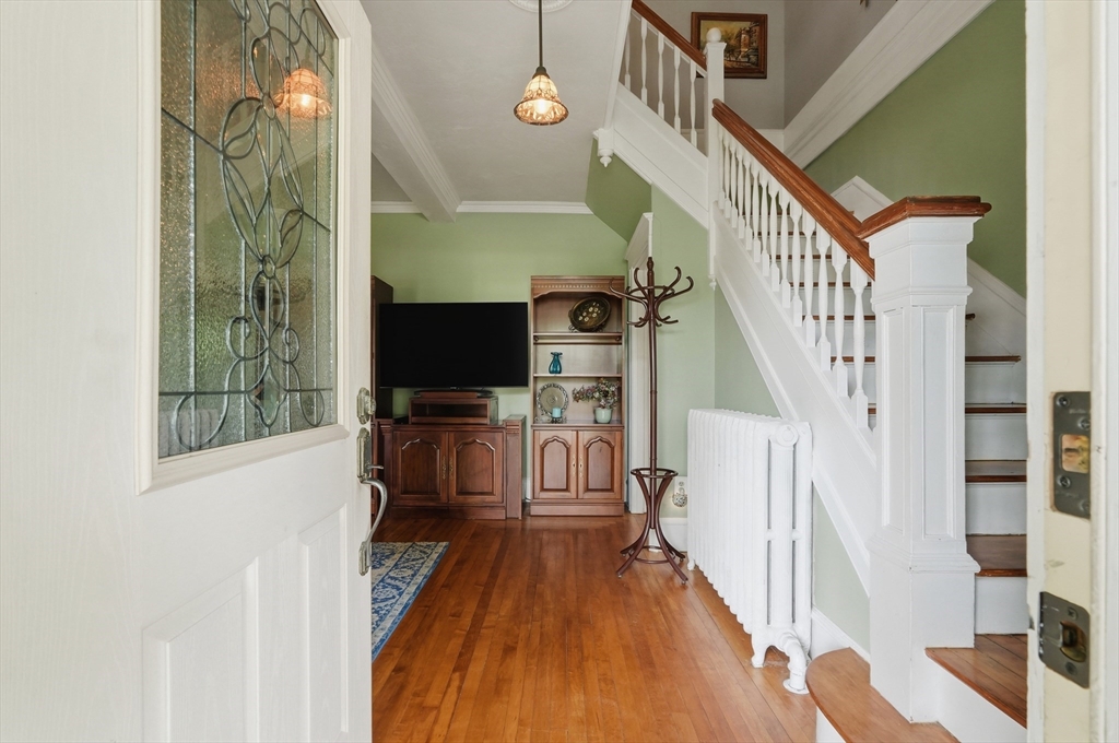 602 Old County Road Westport, MA 02790 - Photo 4 of 38