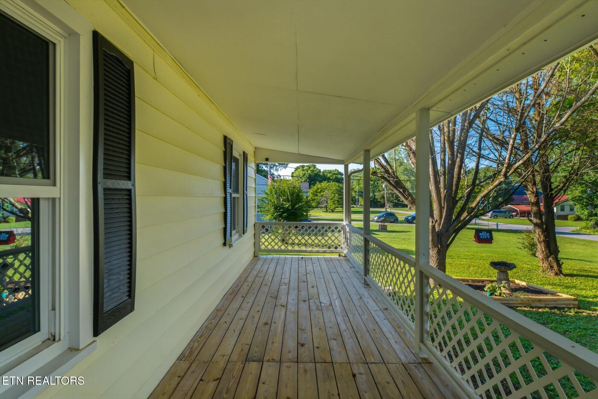 159 Mill Street Delano, TN 37325 - Photo 4 of 22 a view of balcony with wooden floor