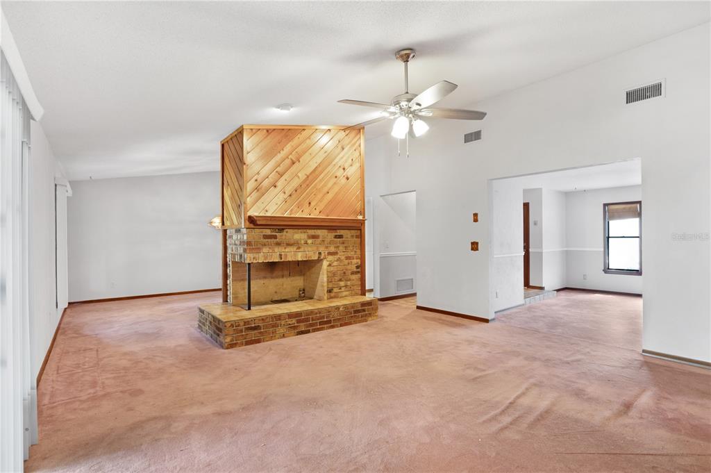 1822 Rada Terrace Deltona, FL 32725 - Photo 5 of 36 Family Room
