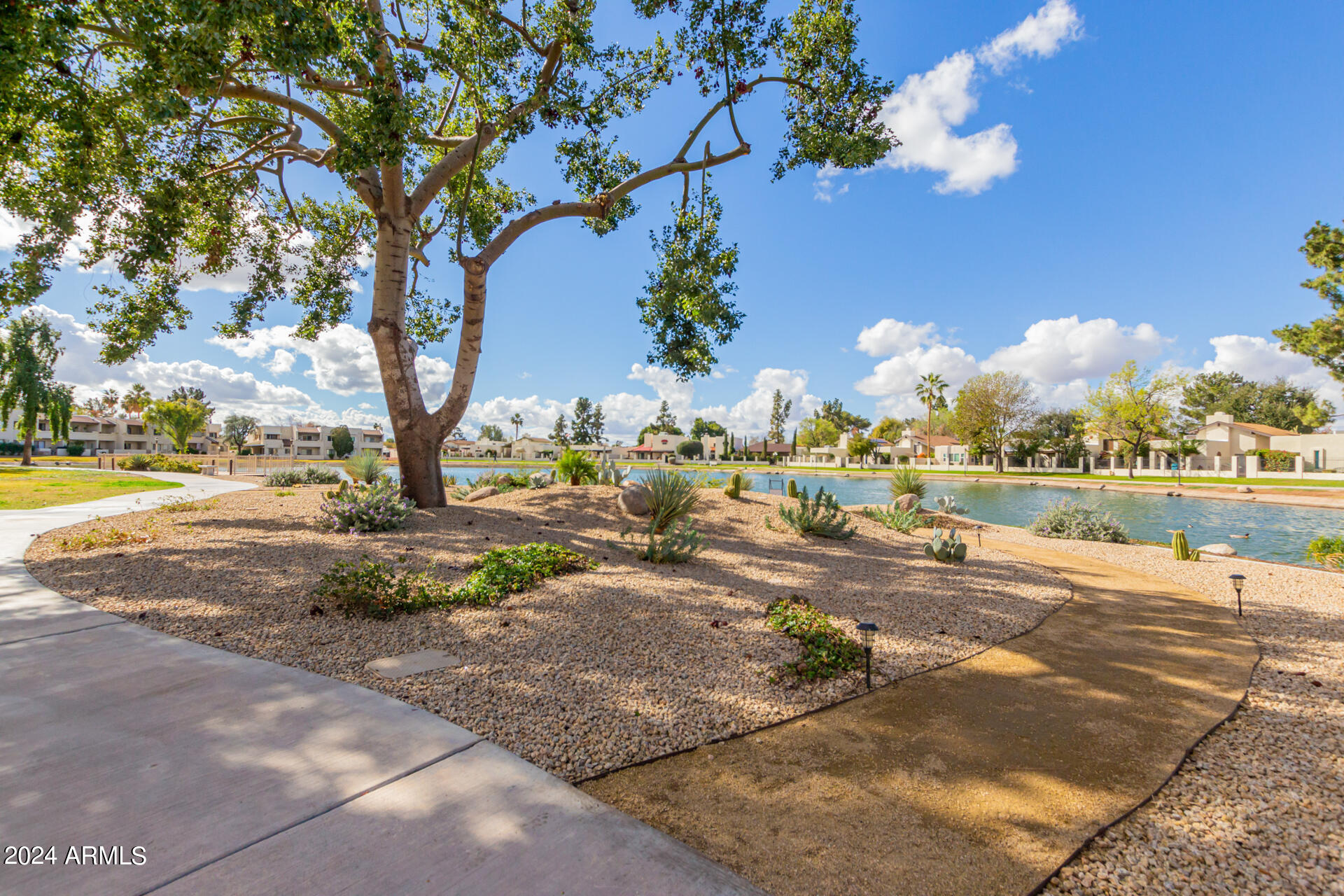 11040 North 28th Drive, Unit 124 Phoenix, AZ 85029 - Photo 34 of 43 38-28th