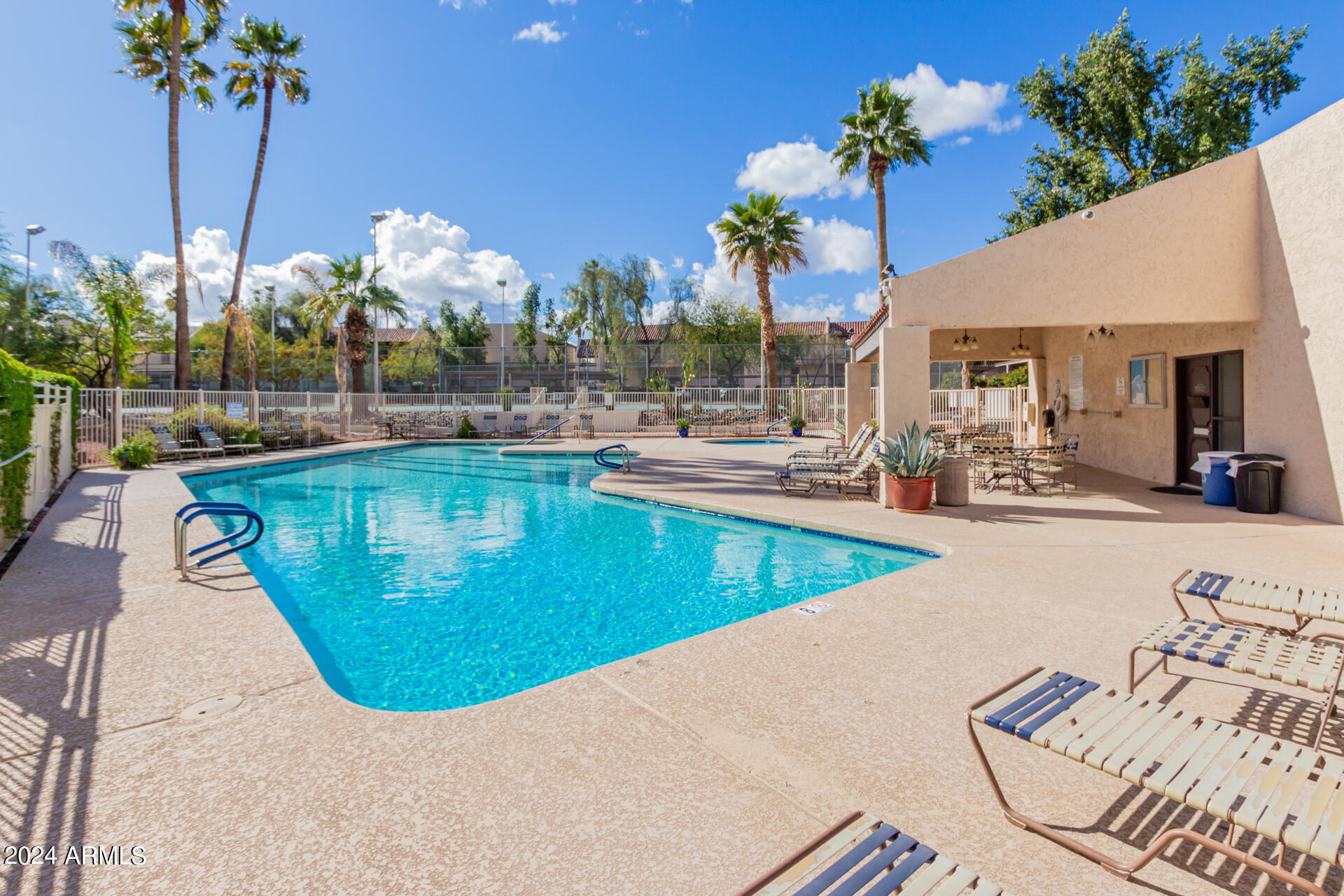 11040 North 28th Drive, Unit 124 Phoenix, AZ 85029 - Photo 41 of 43 46-28th