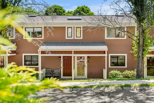 $479,999 | 96 Spinnaker Way, Portsmouth, NH 03801