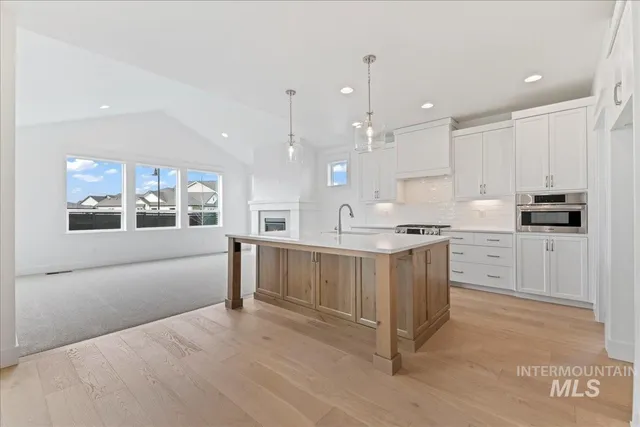 $654,900 | 6753 North Magic Mallard Avenue, Unit LARKSPUR, Meridian, ID 83646