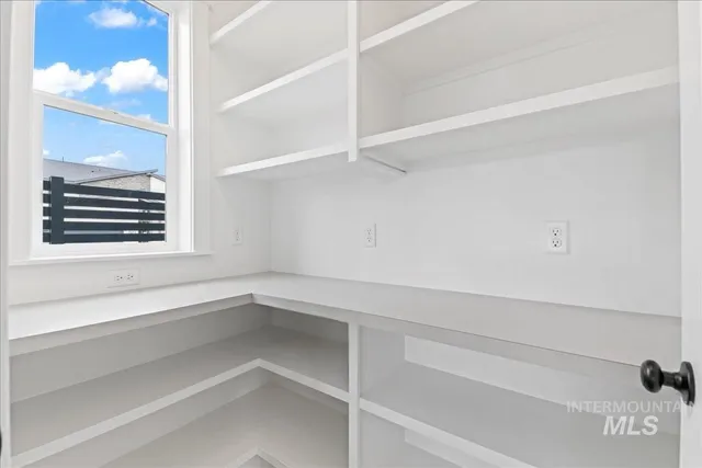 $654,900 | 6753 North Magic Mallard Avenue, Unit LARKSPUR, Meridian, ID 83646