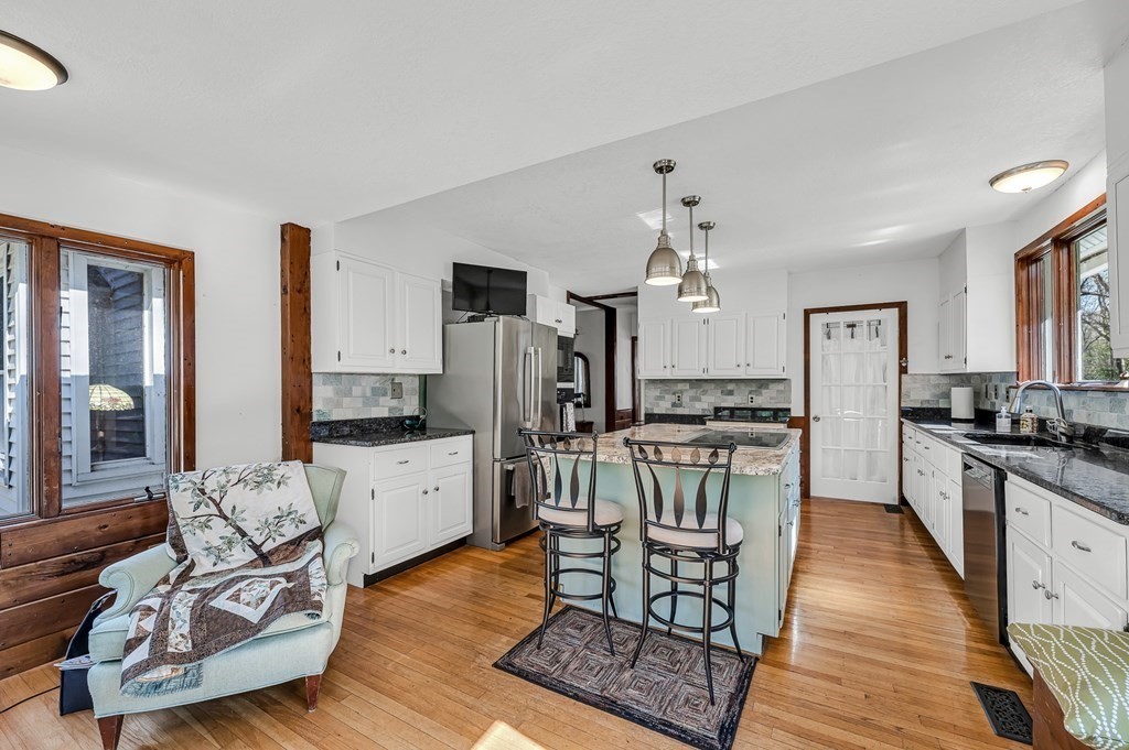 227 Burleigh Road Wilbraham, MA 01095 - Photo 7 of 41 Gallery Image 7
