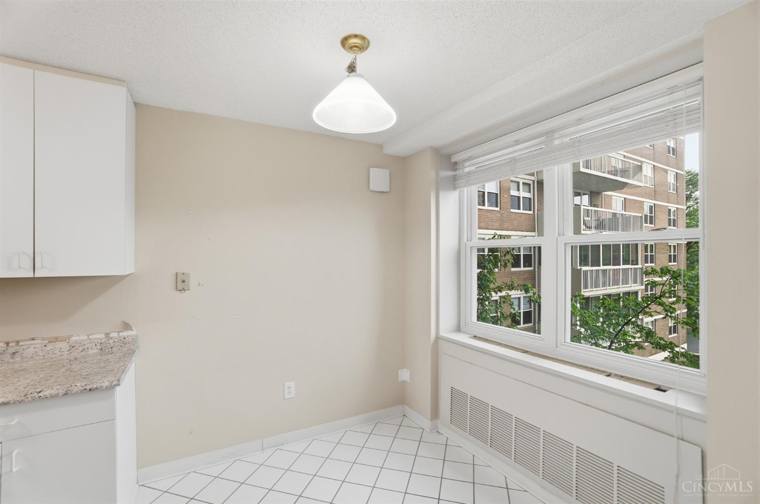 2444 Madison Road, Unit 408 Cincinnati, OH 45208 - Photo 12 of 49