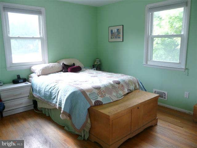 228 Homevale Road Reisterstown, MD 21136 - Photo 10 of 16 Bedroom (Master)