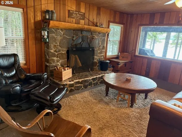 $825,000 | 24176 Crescent Lake Road, Crescent Lake, OR 97733