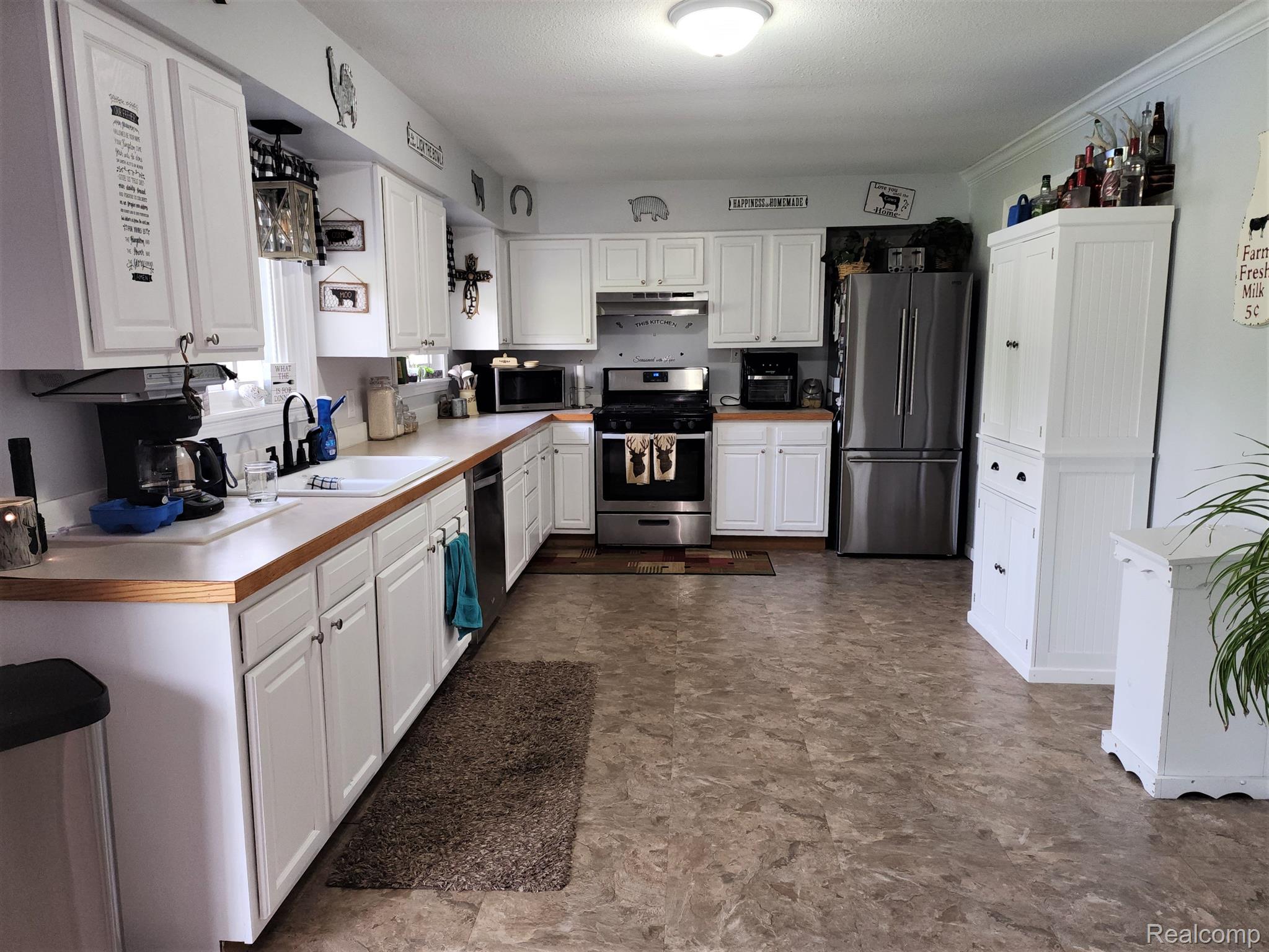 9040 River Grove Road Flushing, MI 48433 - Photo 8 of 21 Gallery Image 8