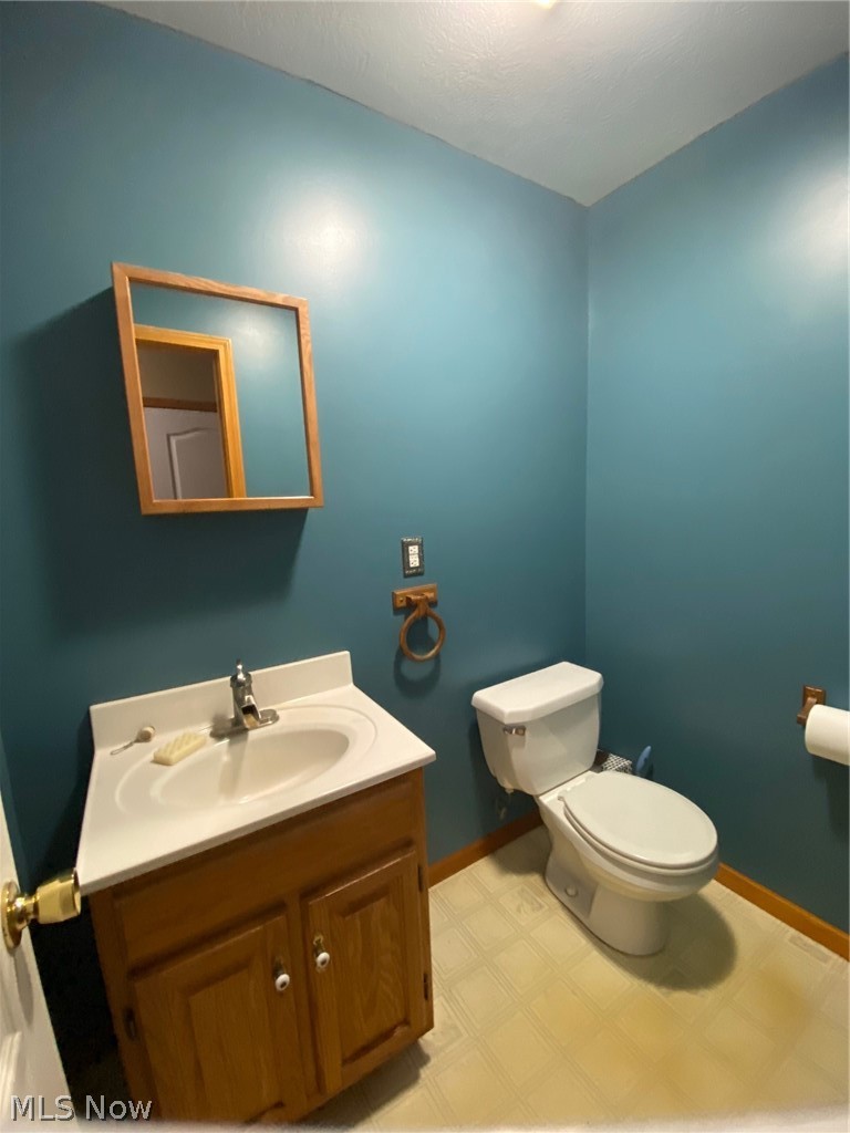 11909 Woodin Road Chardon, OH 44024 - Photo 28 of 35 Gallery Image 28