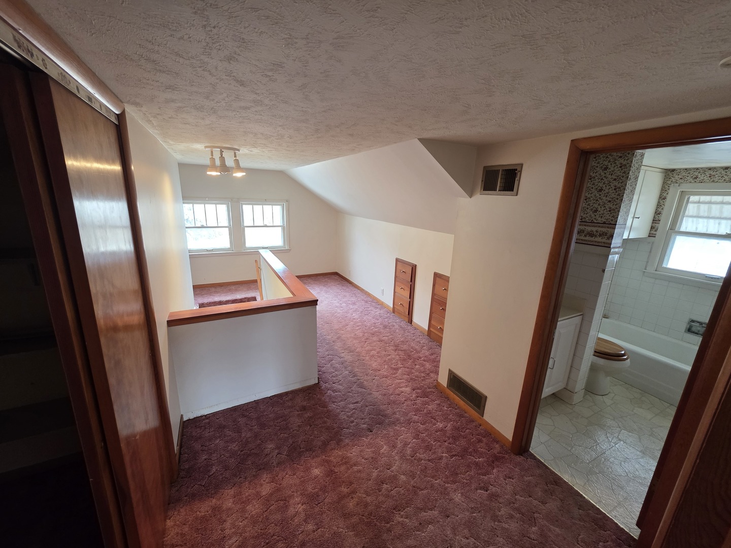 312 East 11th Street Sterling, IL 61081 - Photo 19 of 21 a view of entryway and kitchen