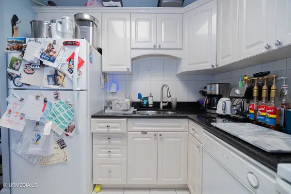 $3,995 | 2201 North Cleveland Avenue, Unit 501, Chicago, IL 60614