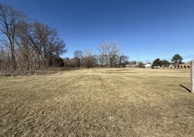 $395,000 | 13001 14 Mile Road, Sterling Heights, MI 48312