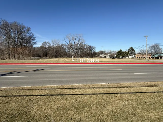 $395,000 | 13001 14 Mile Road, Sterling Heights, MI 48312