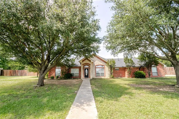 $515,000 | 611 Fawn Trail, Tioga, TX 76271