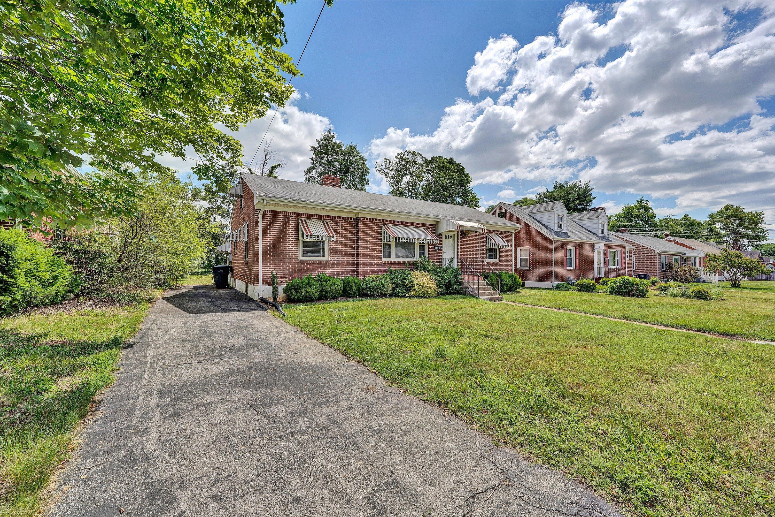 5219 Hearthstone Road Roanoke, VA 24012 - Photo 24 of 26 03-DSC05089