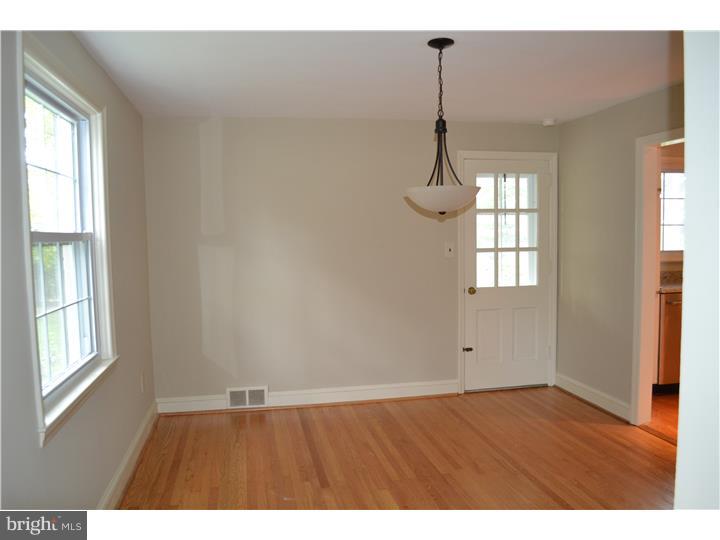 216 Grandview Road Media, PA 19063 - Photo 5 of 12 Dining Room