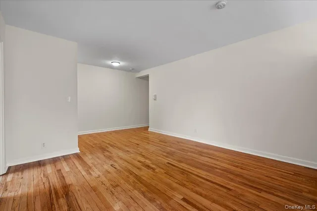 $1,795 | 437 Pelham Road, Unit B2, New Rochelle, NY 10805