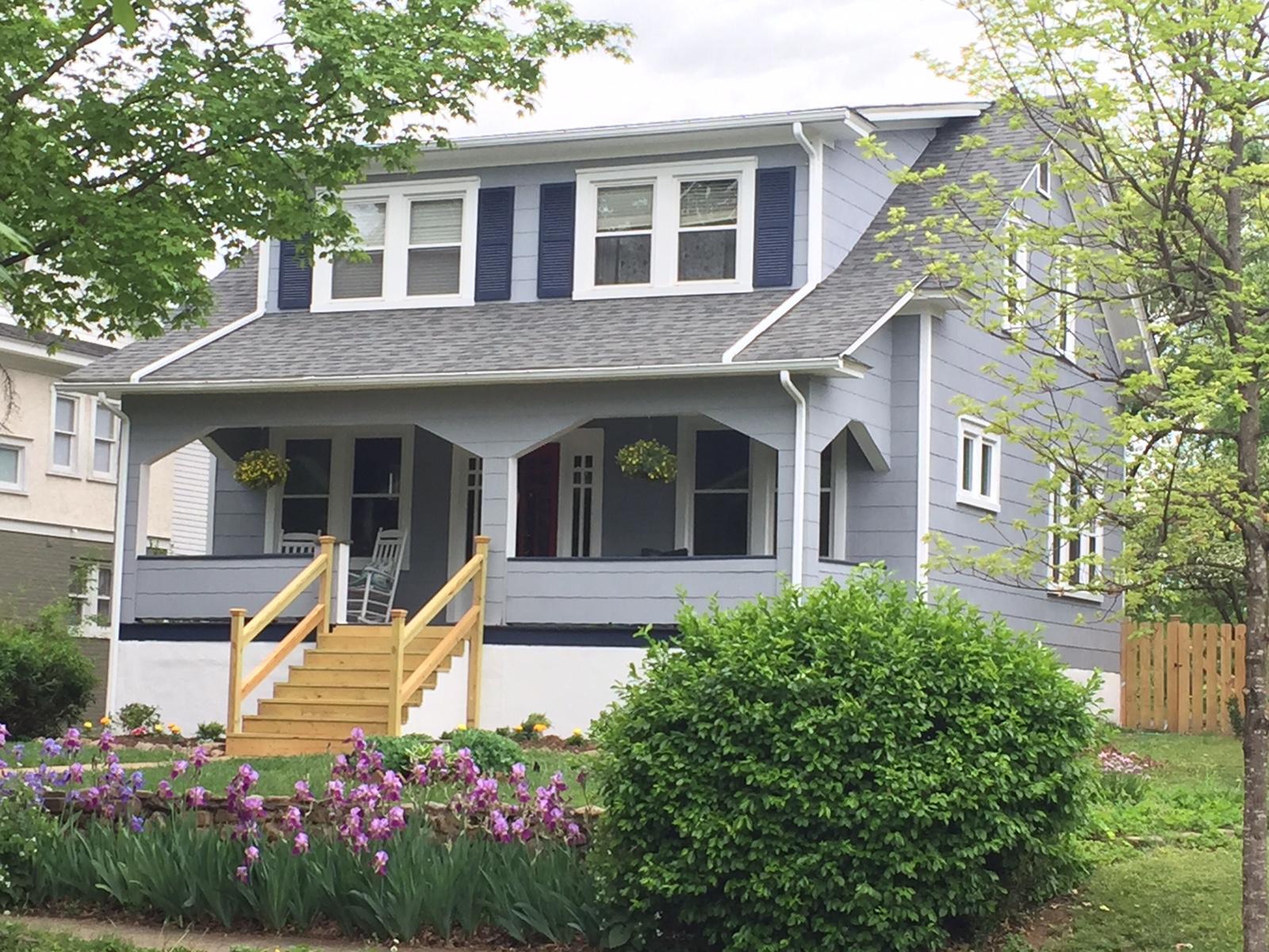 1817 Avon Road Southwest Roanoke, VA 24015 - Photo 1 of 20 Front