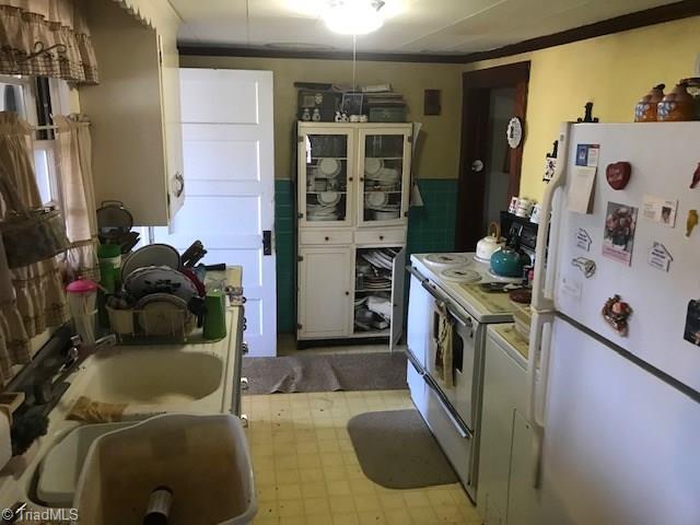 1160 Watt Stevens Road Danbury, NC 27016 - Photo 25 of 29 Gallery Image 25