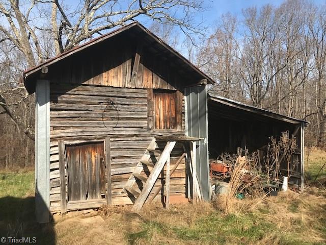 1160 Watt Stevens Road Danbury, NC 27016 - Photo 10 of 29 Gallery Image 10