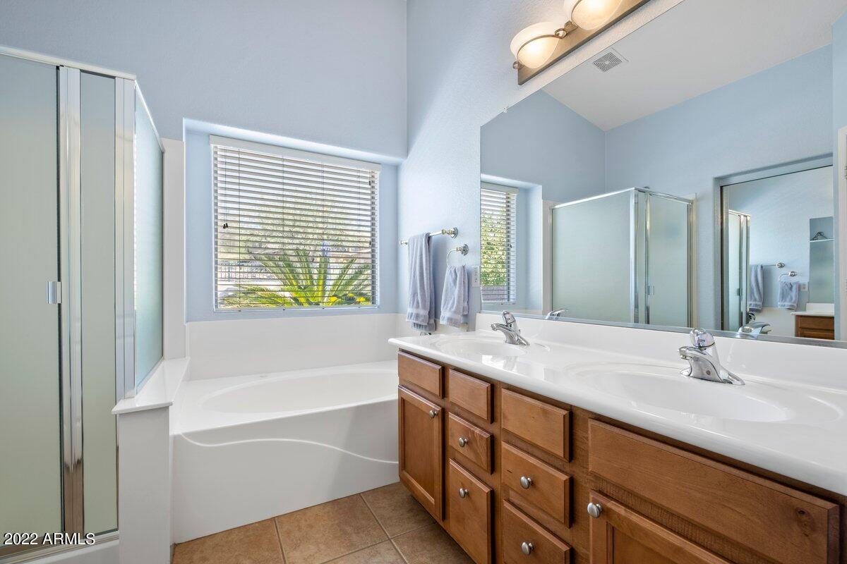 28923 North Nobel Road Phoenix, AZ 85085 - Photo 10 of 18 Primary Bathroom 2 (1)