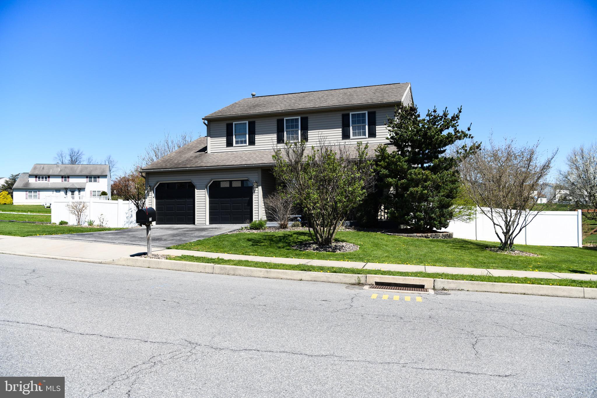 709 South Sandy Lane Reading, PA 19608 - Photo 2 of 40 Gallery Image 2