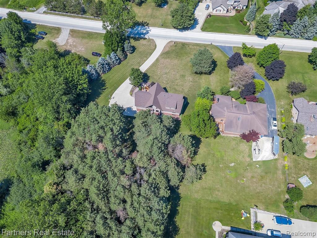 10890 Blaine Road Brighton, MI 48114 - Photo 51 of 61 Gallery Image 51