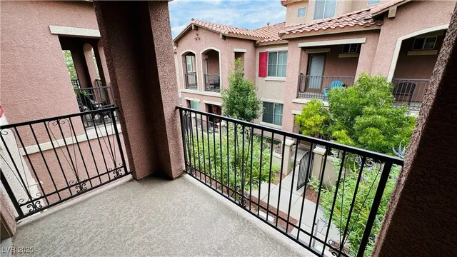 $1,745 | 1525 Spiced Wine Avenue, Unit 13102, Henderson, NV 89074