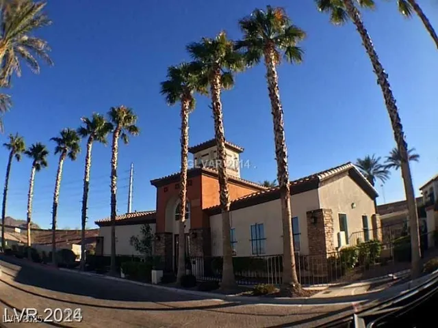 $1,745 | 1525 Spiced Wine Avenue, Unit 13102, Henderson, NV 89074