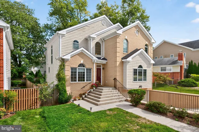 $1,599,000 | 10109 Dickens Avenue, Bethesda, MD 20814