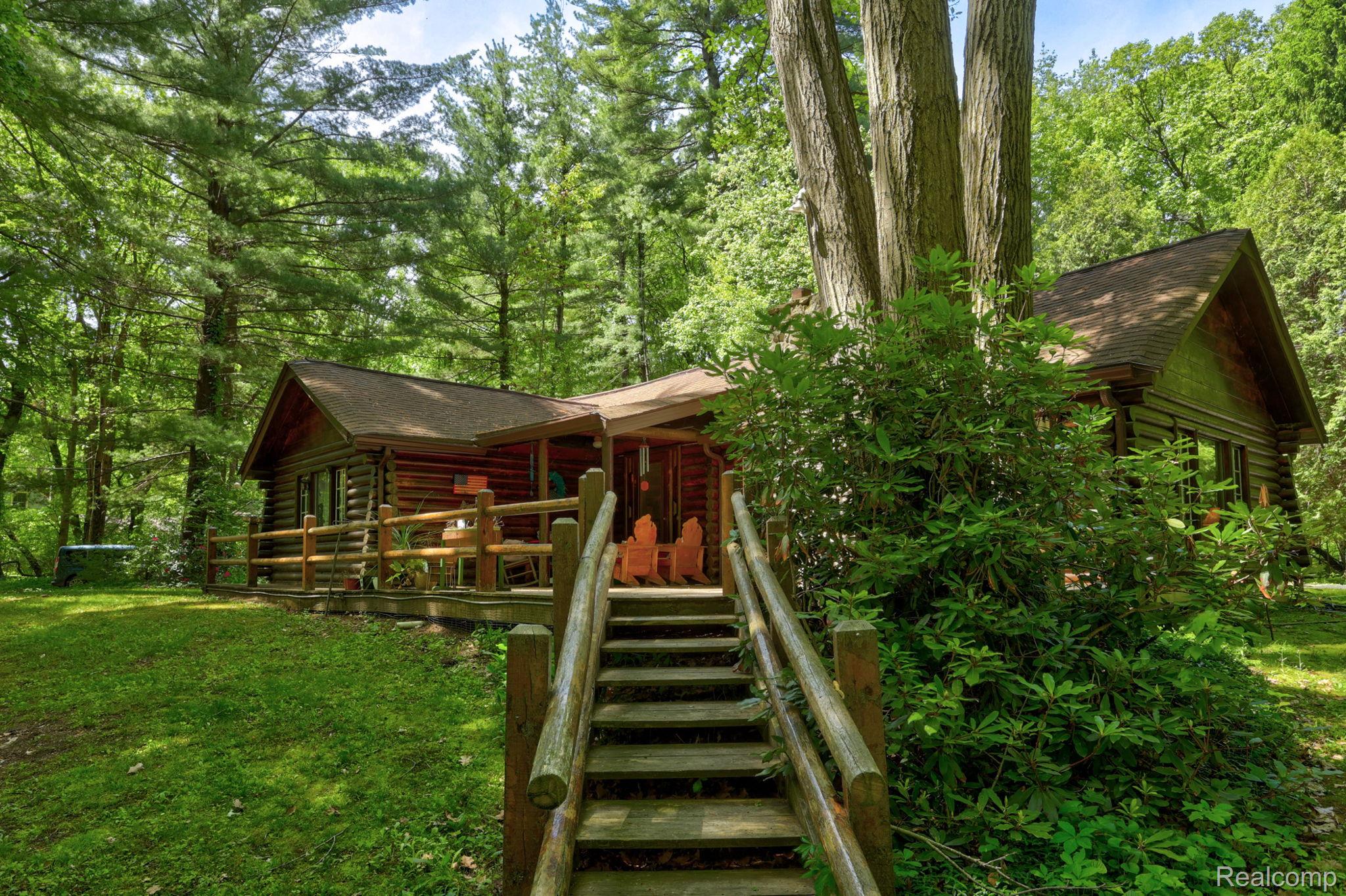 3814 South Towerline Road Bridgeport, MI 48722 - Photo 6 of 52 6-web-or-mls-3814 S Towerline Rd Bridgeport-6.jpg