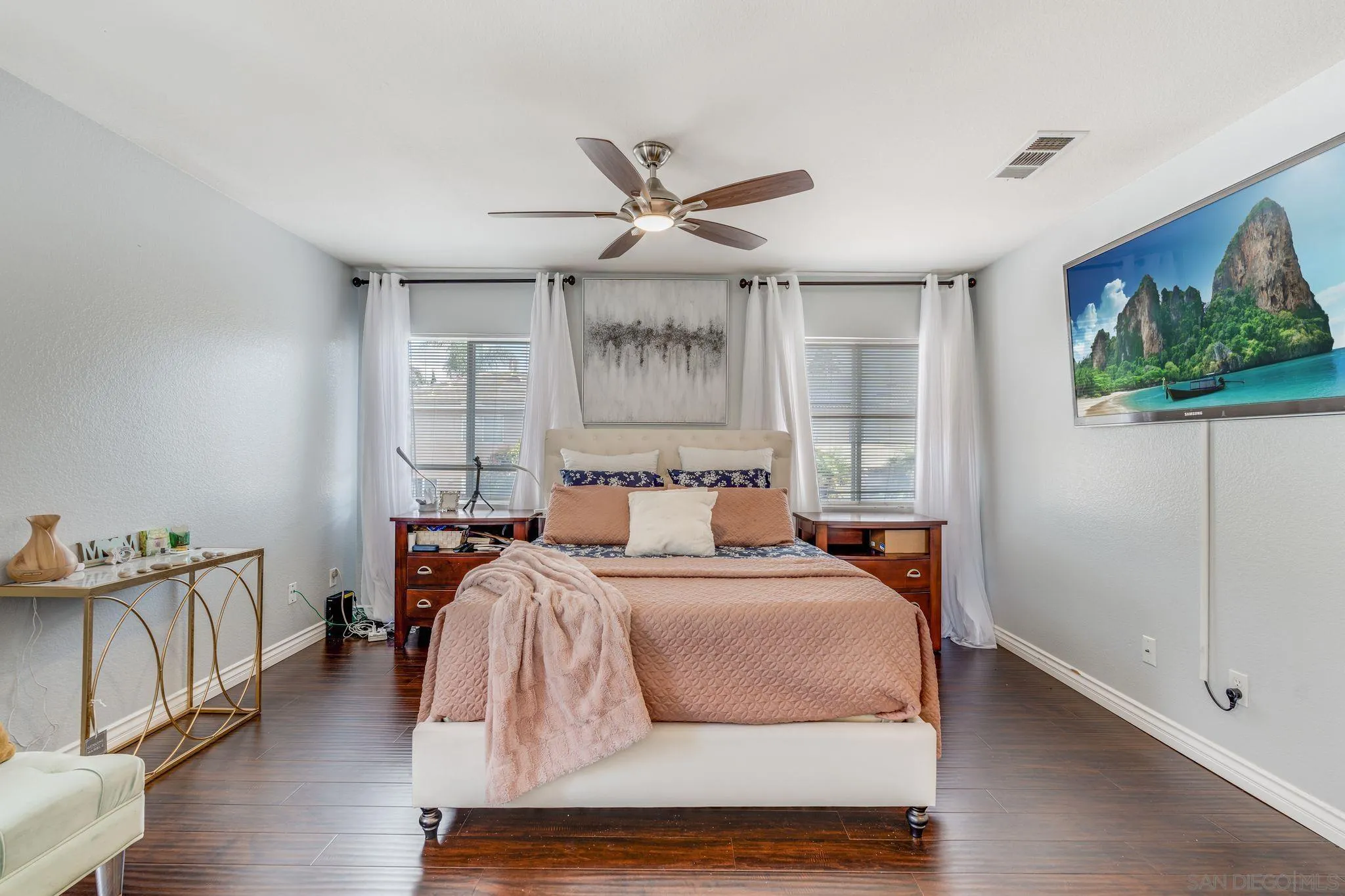 1616 Gold Run Road Chula Vista, CA 91913 - Photo 26 of 35 a bedroom with a bed and wooden floor