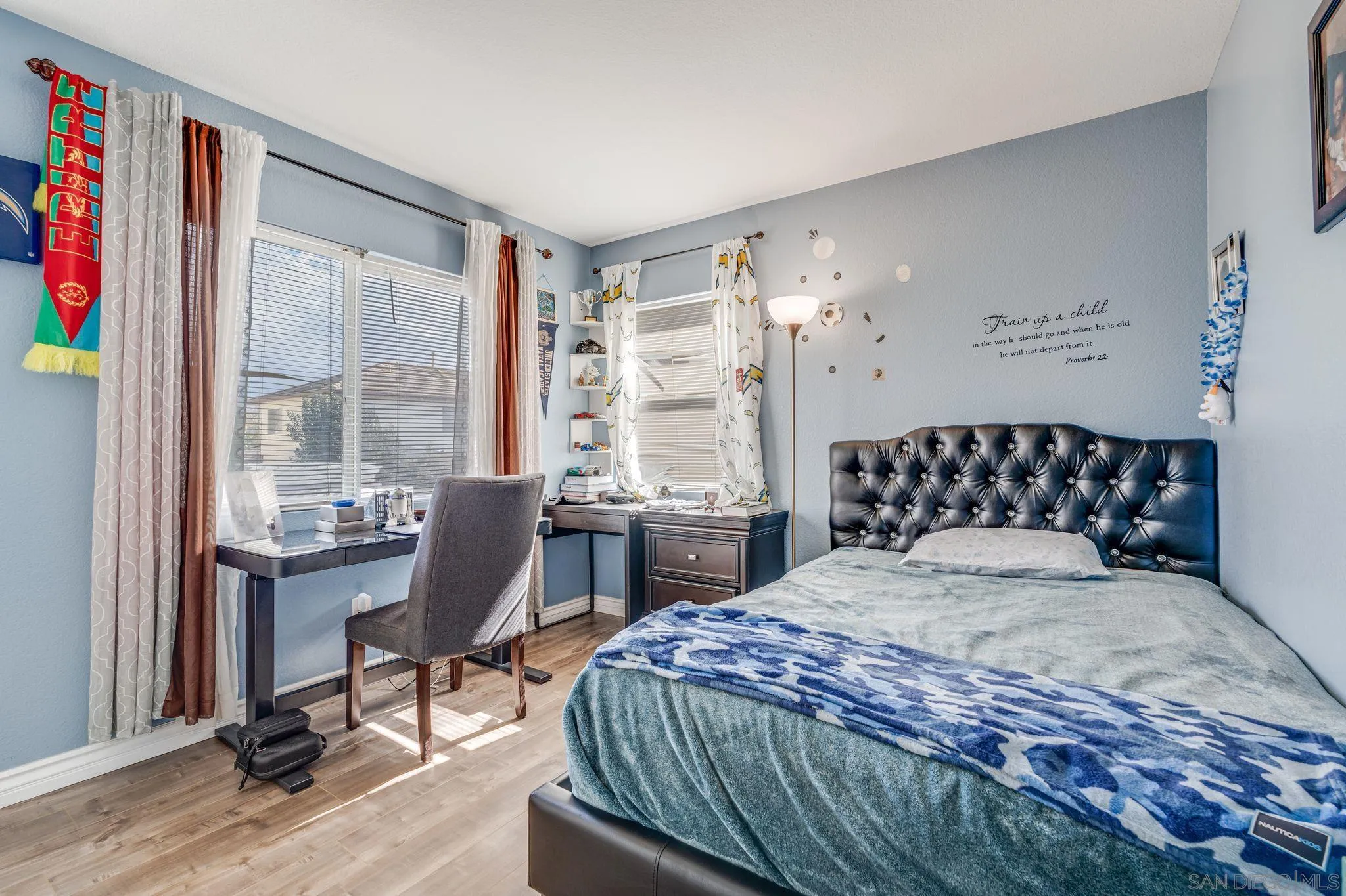 1616 Gold Run Road Chula Vista, CA 91913 - Photo 32 of 35 a bedroom with a bed and a desk