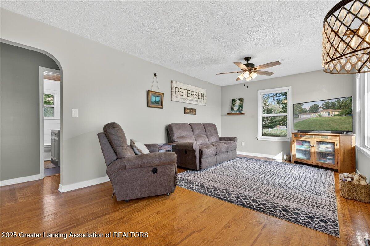 7599 Alward Road Laingsburg, MI 48848 - Photo 6 of 39 15-Media Jett - 25