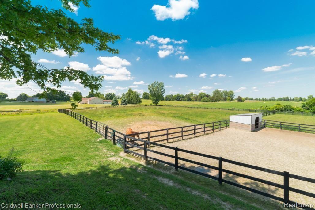 3626 West Oregon Road Lapeer, MI 48446 - Photo 40 of 63 3626 W Oregon-44.jpg