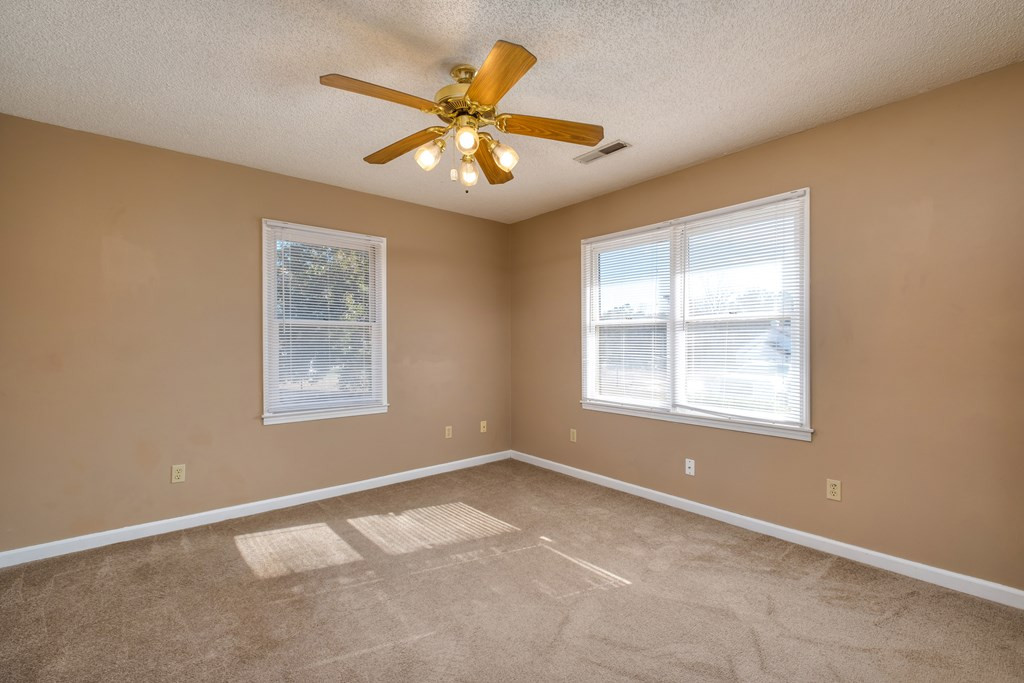 4435 Red Lane Road Dalzell, SC 29040 - Photo 9 of 24