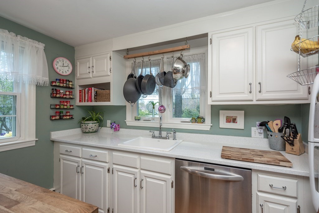 93 Randolph Terrace Canton, MA 02021 - Photo 20 of 42 Gallery Image 20