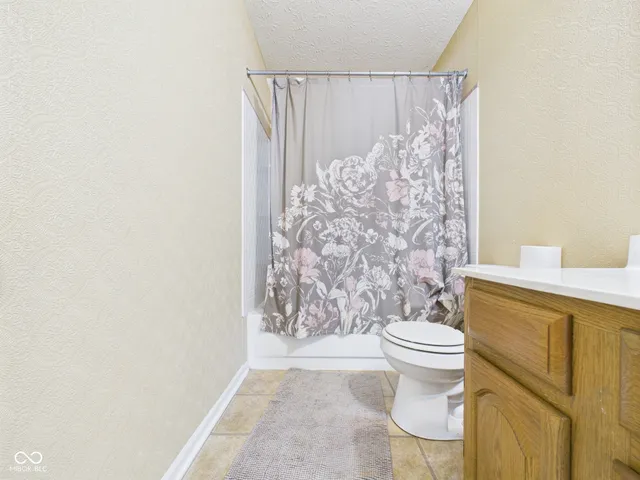 $349,900 | 6723 Silver Tree Drive, Indianapolis, IN 46236