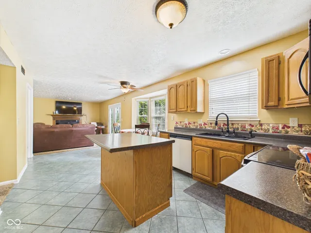 $349,900 | 6723 Silver Tree Drive, Indianapolis, IN 46236