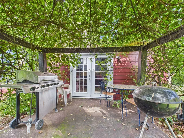 $349,900 | 6723 Silver Tree Drive, Indianapolis, IN 46236