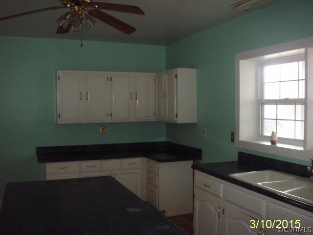 9603 Wheaton Road Petersburg, VA 23803 - Photo 5 of 11 Gallery Image 5