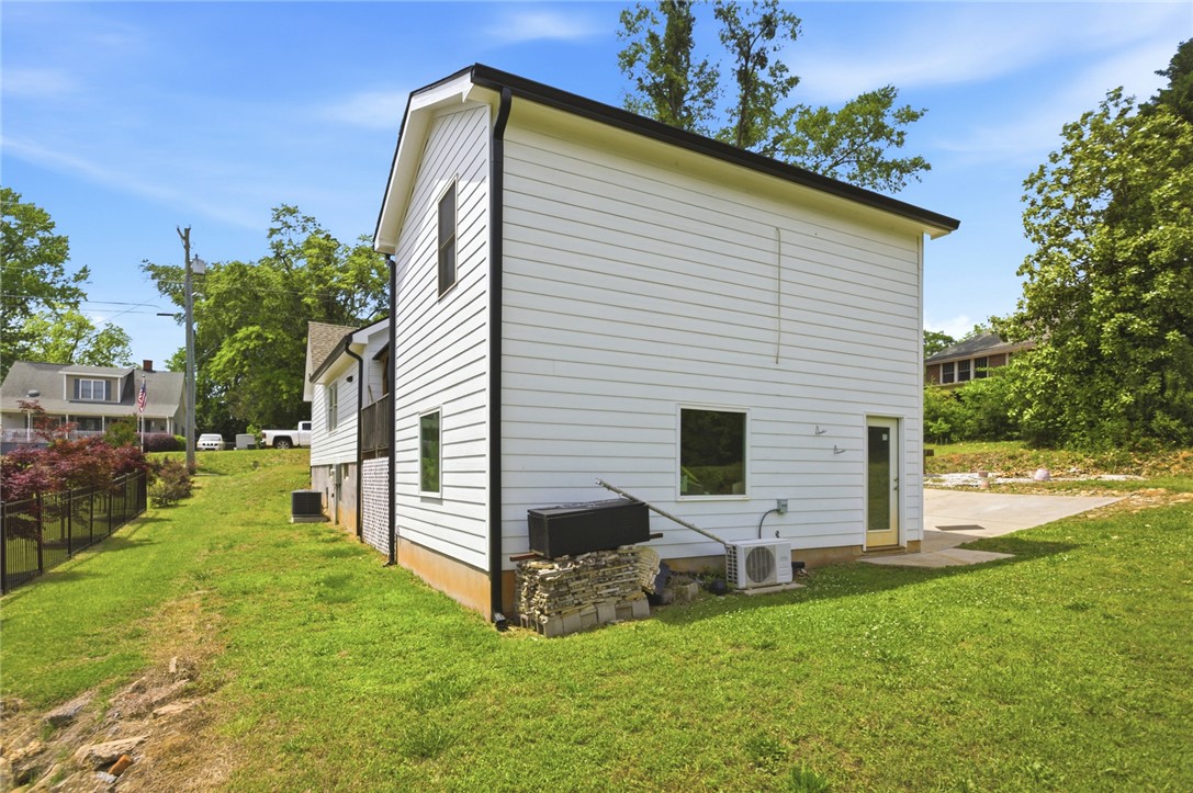307 South Depot Street Seneca, SC 29678 - Photo 31 of 42