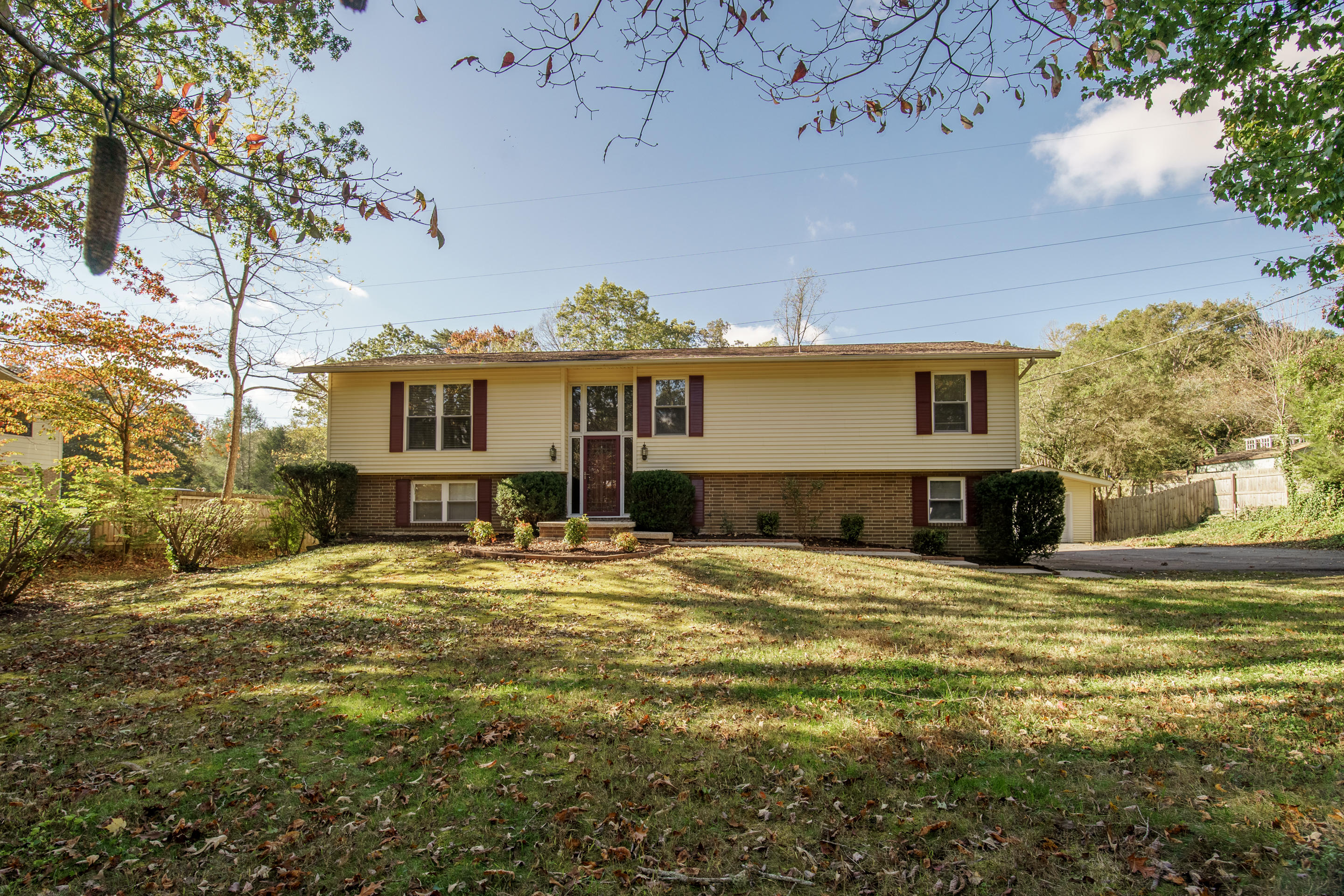12 Windhaven Lane Oak Ridge, TN 37830 - Photo 1 of 16 front 2