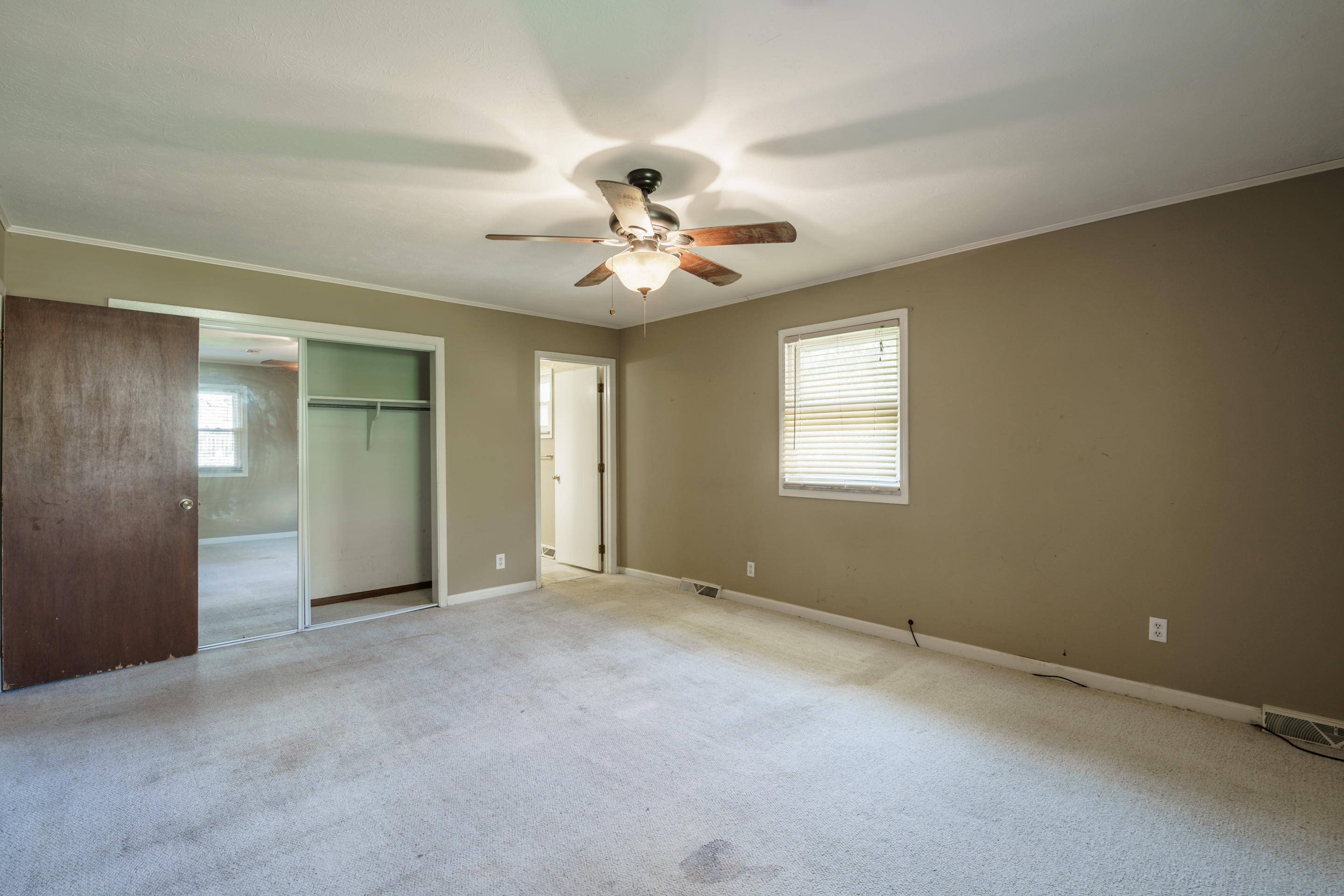 12 Windhaven Lane Oak Ridge, TN 37830 - Photo 5 of 16 master bed view 2