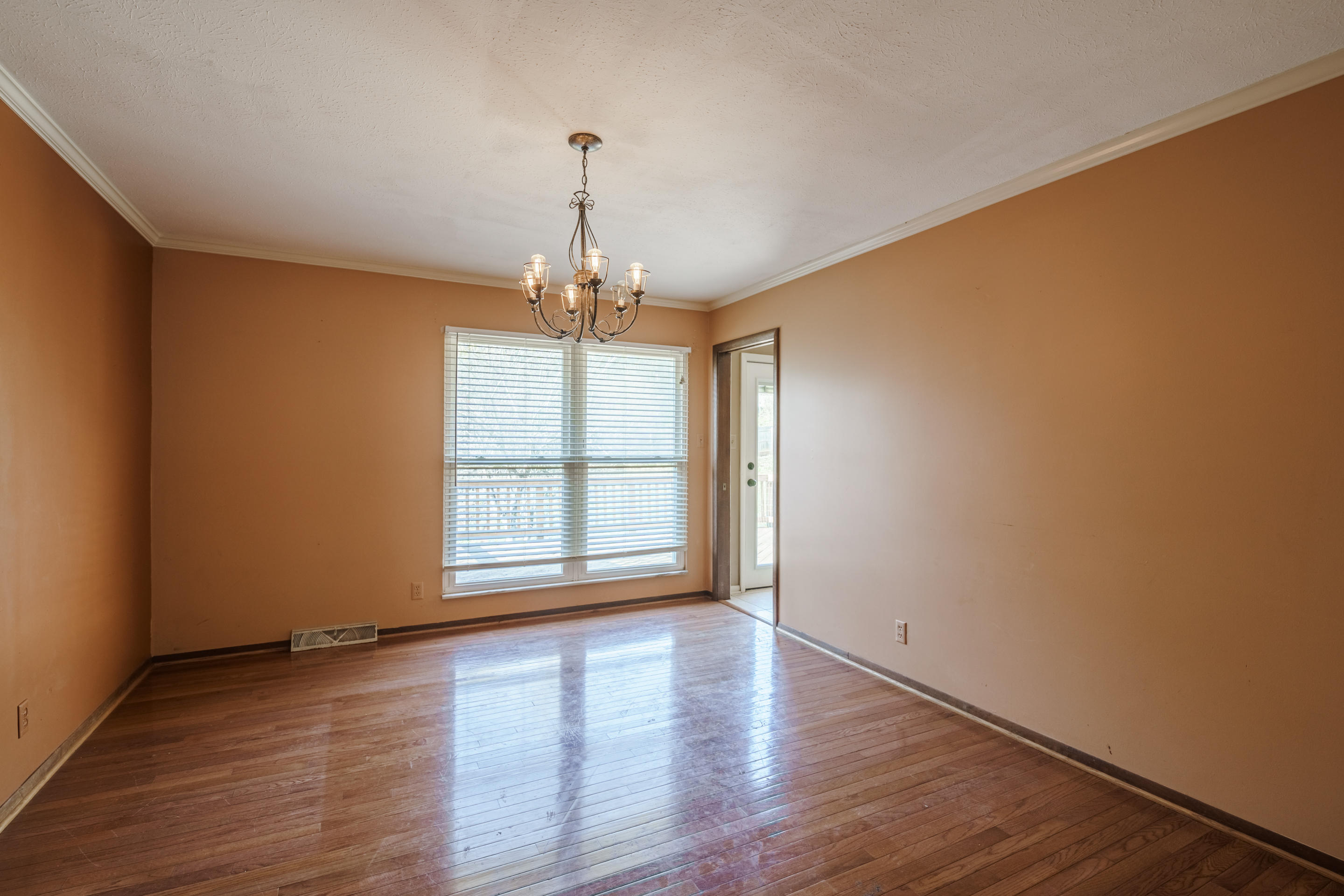12 Windhaven Lane Oak Ridge, TN 37830 - Photo 9 of 16 dining_