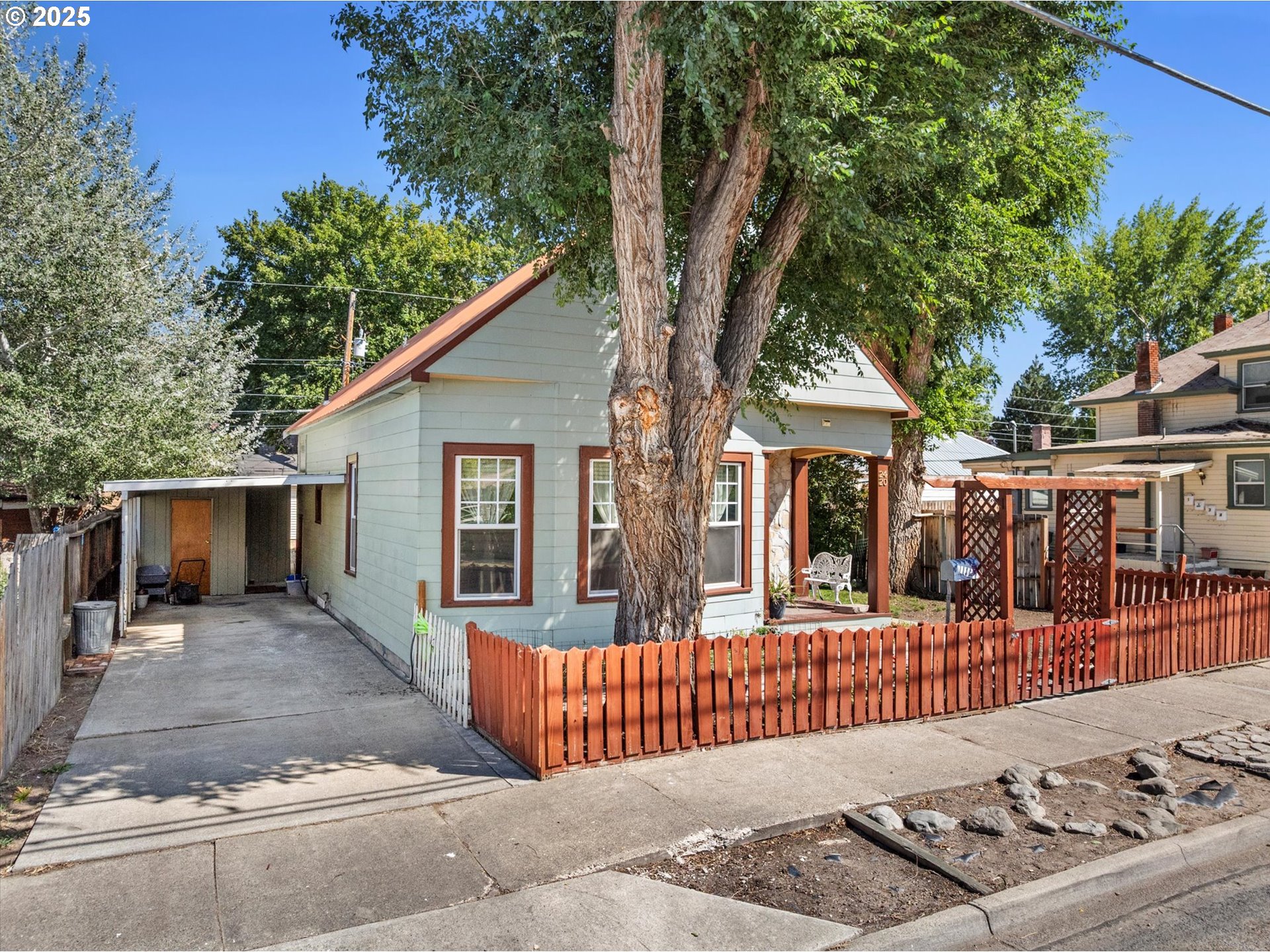 2420 9th Street Baker City, OR 97814 - Photo 3 of 47 a view of a house with a patio