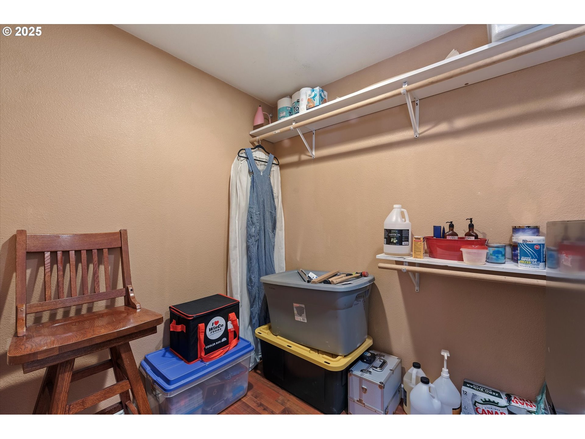 2420 9th Street Baker City, OR 97814 - Photo 33 of 47 a view of workspace with furniture