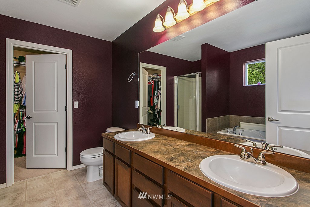 2523 179th Street Southeast Bothell, WA 98012 - Photo 14 of 17